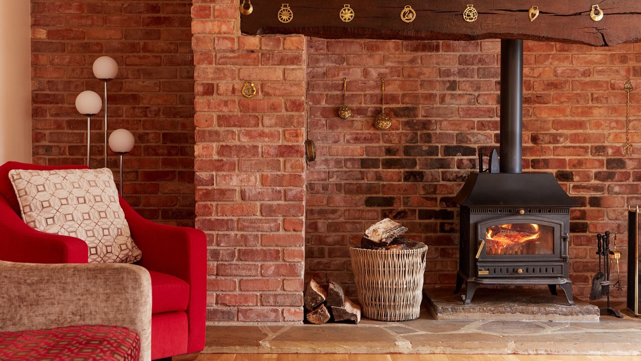 Photo of Others in Dalbury Lees