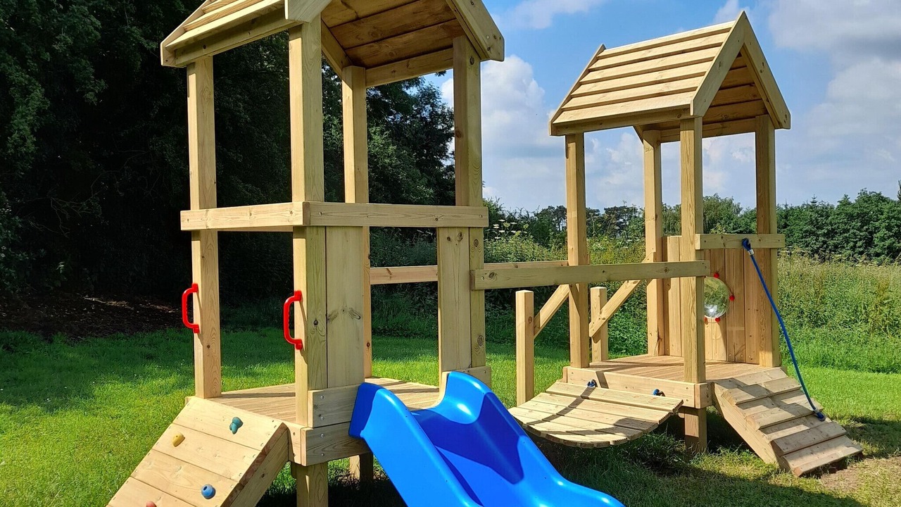 Photo of Others in Dalbury Lees