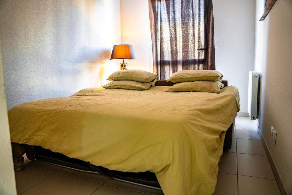 Photo of Bedroom in Gares