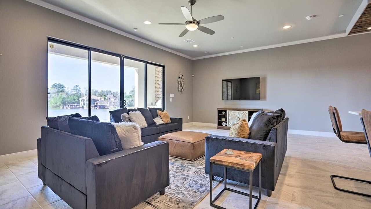 Photo of Livingroom in Montgomery