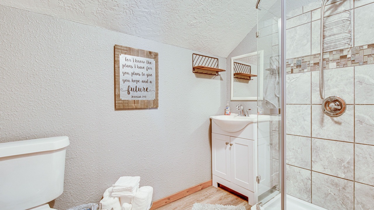Photo of Bathroom in Clarkridge