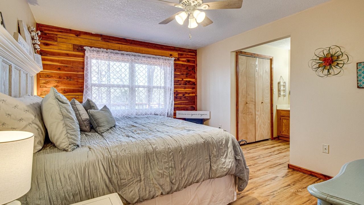 Photo of Bedroom in Clarkridge