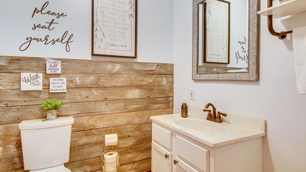 Photo of Bathroom in Clarkridge