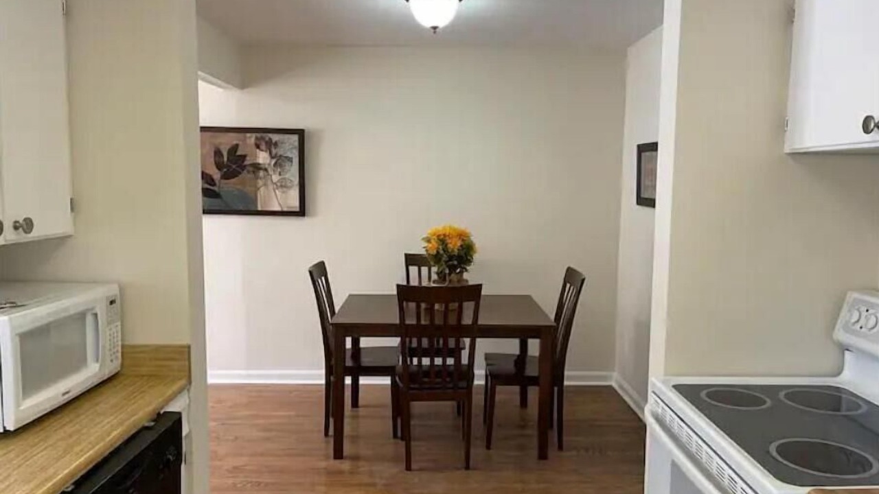 Photo of Kitchen in Woodland Hills