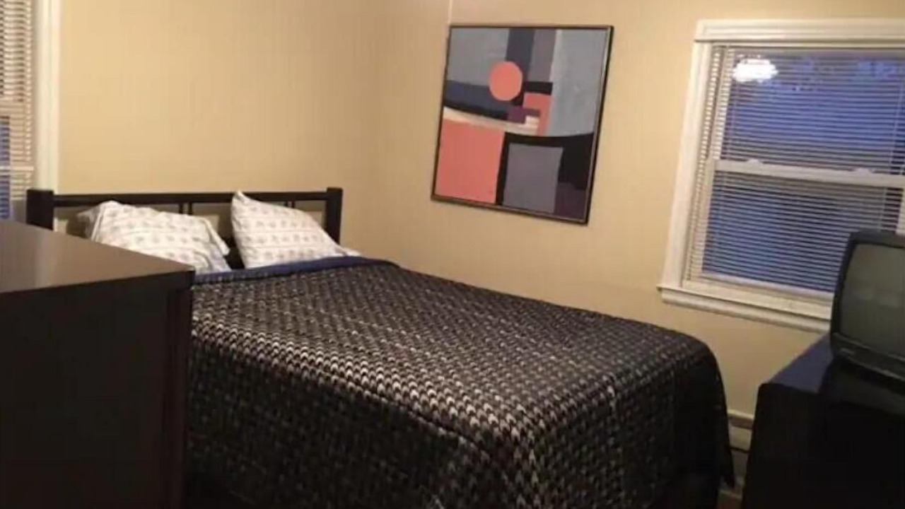 Photo of Bedroom in Woodland Hills