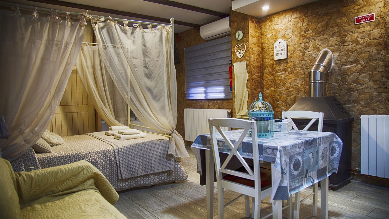 Photo of Bedroom in Carboneras de Guadazaon