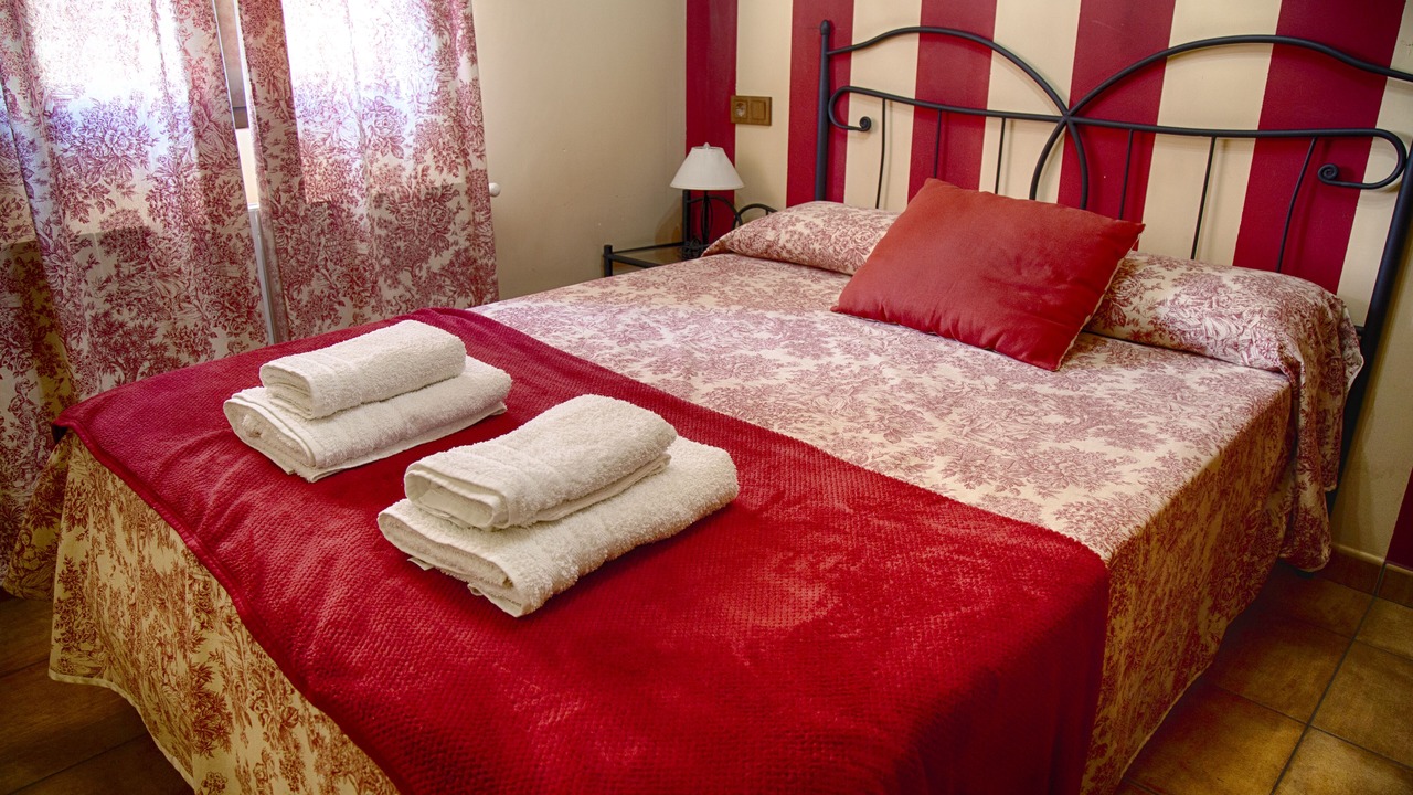 Photo of Bedroom in Carboneras de Guadazaon