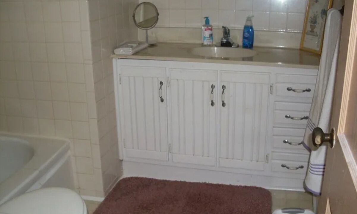 Photo of Bathroom in Altus
