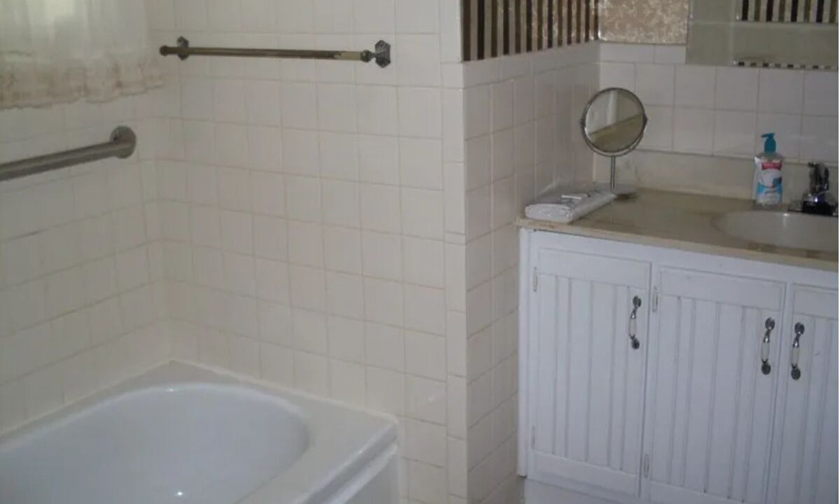 Photo of Bathroom in Altus