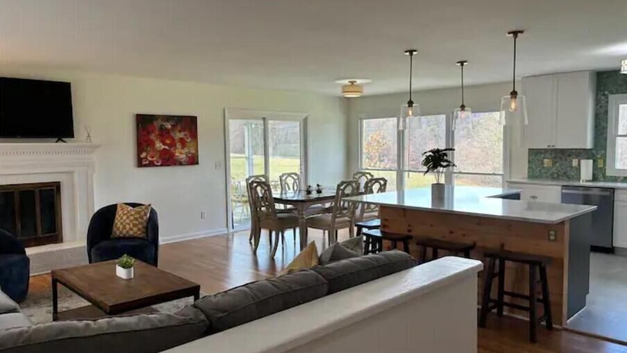 Photo of Livingroom in Massies Mill