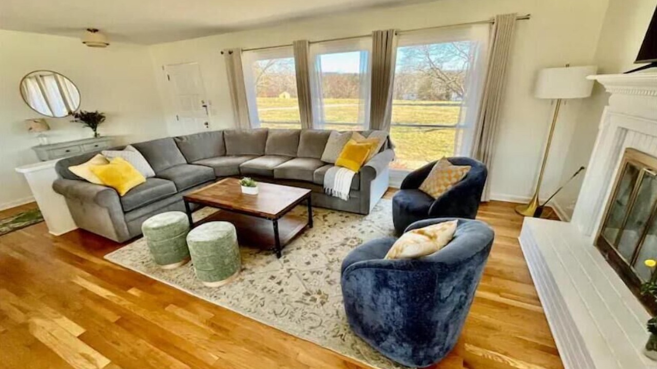 Photo of Livingroom in Massies Mill
