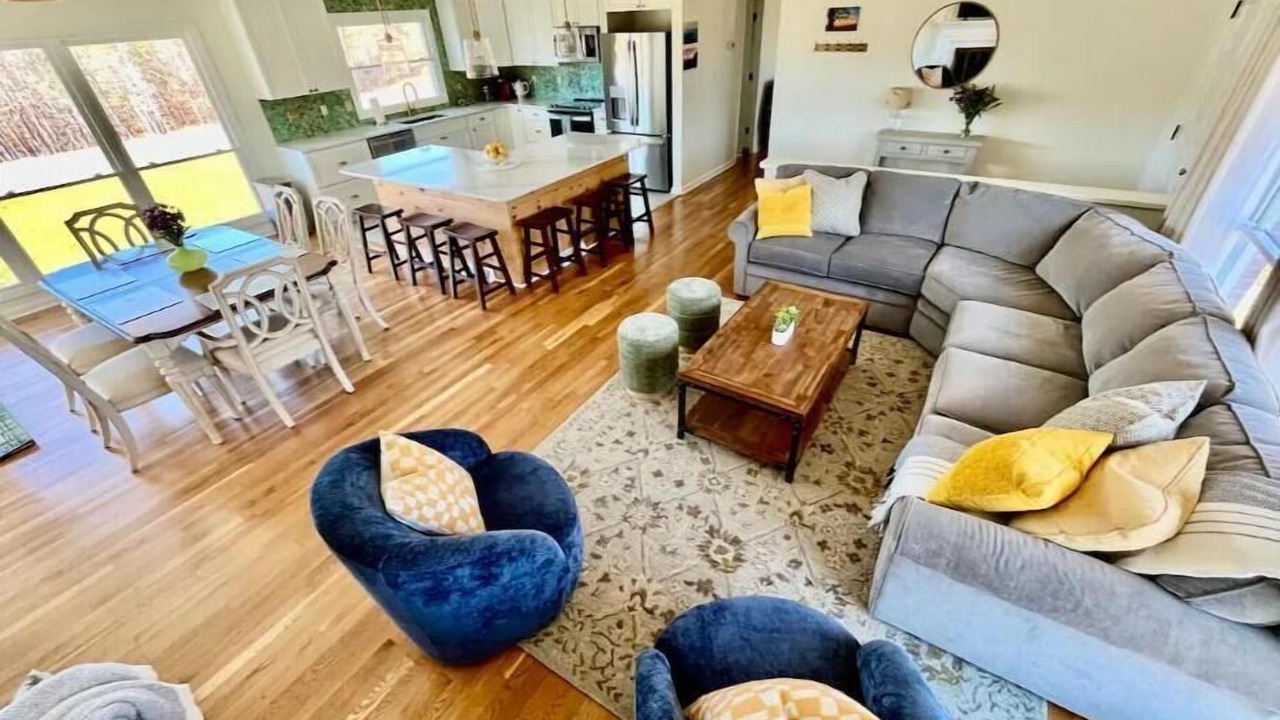 Photo of Livingroom in Massies Mill