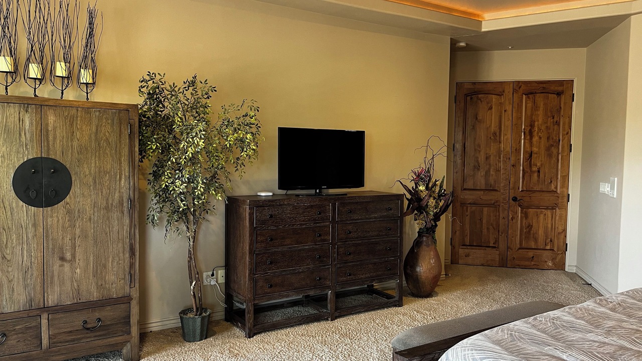 Photo of Bedroom in Pinnacle Peak