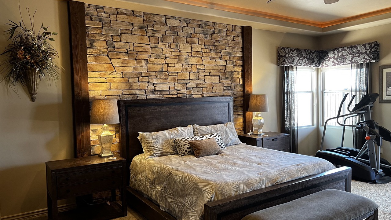 Photo of Bedroom in Pinnacle Peak