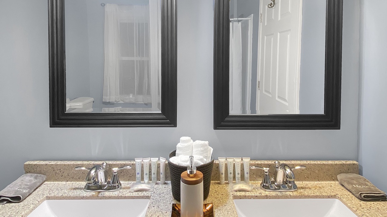 Photo of Bathroom in Gnaw Bone