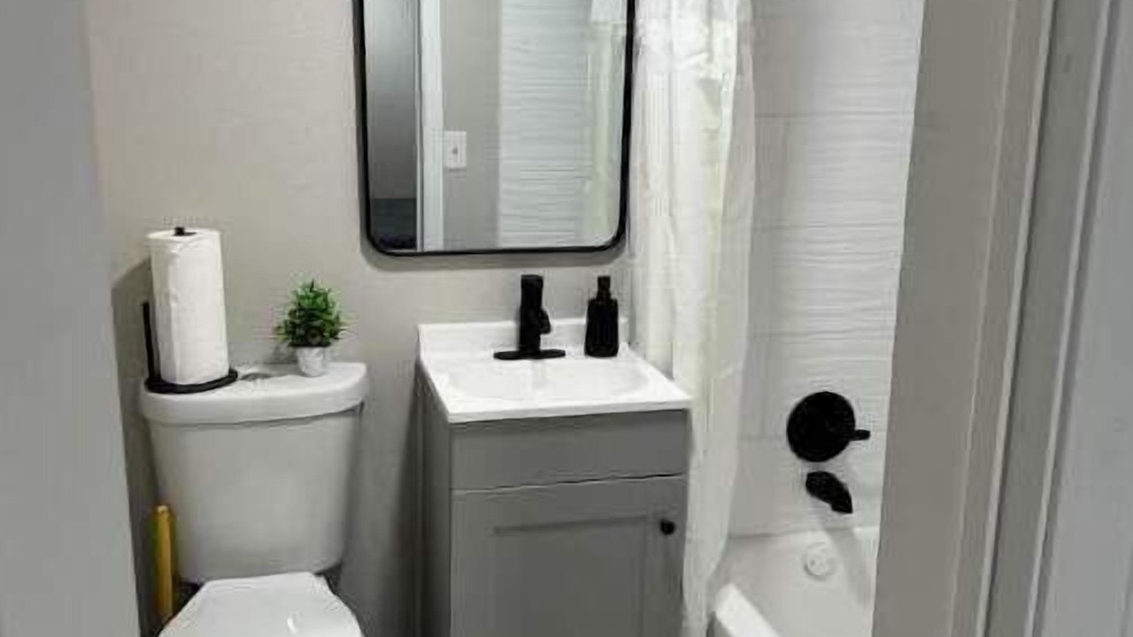 Photo of Bathroom in Brazoria