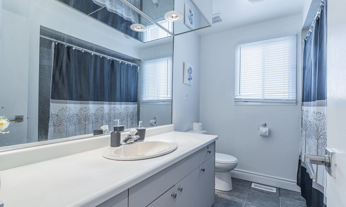 Photo of Bathroom in Thorold