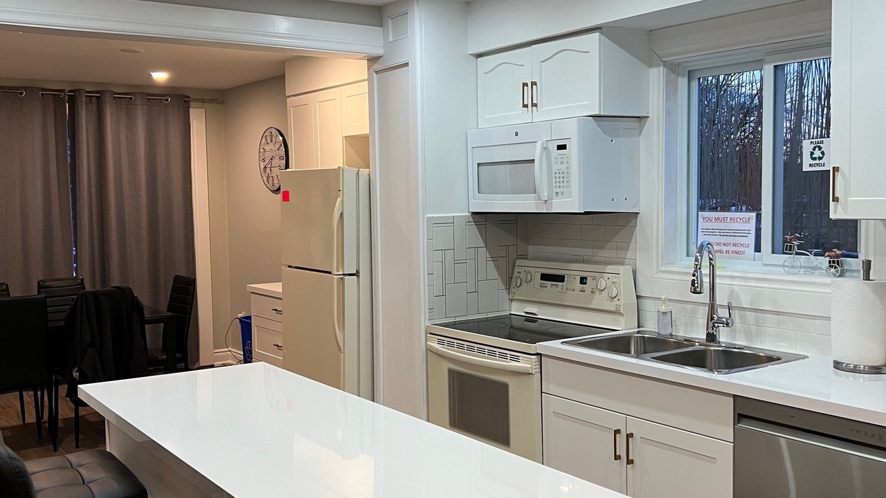 Photo of Kitchen in Thorold