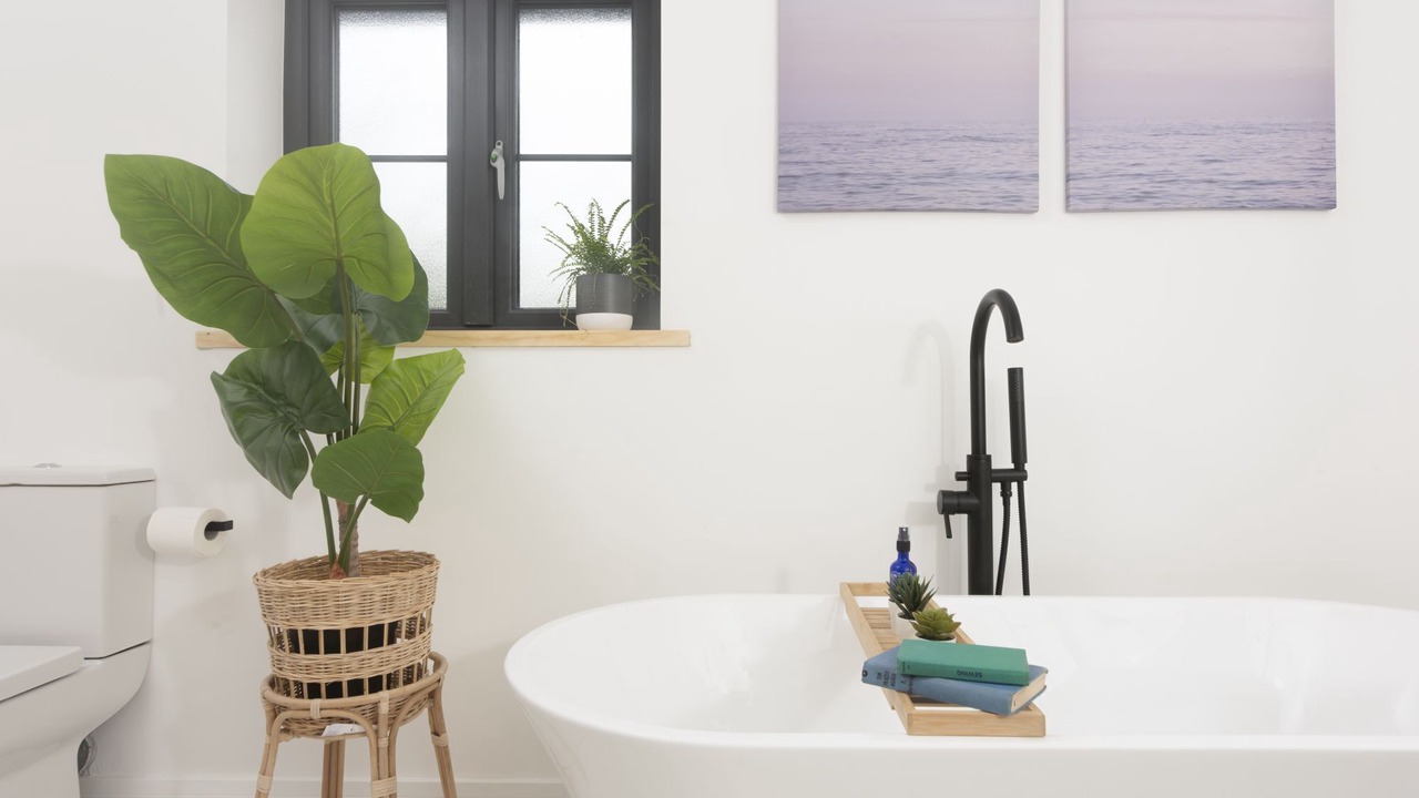 Photo of Bathroom in Porthleven