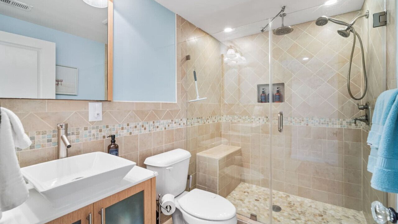 Photo of Bathroom in Margate City