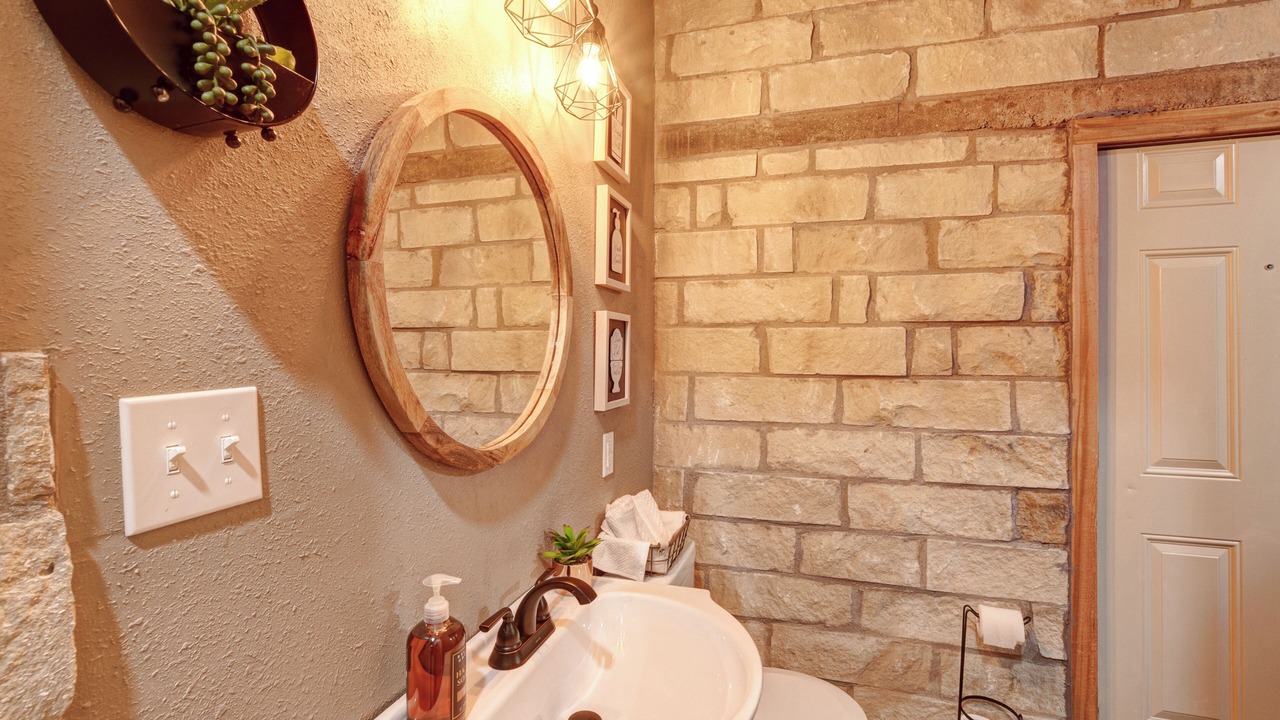 Photo of Bathroom in Baird