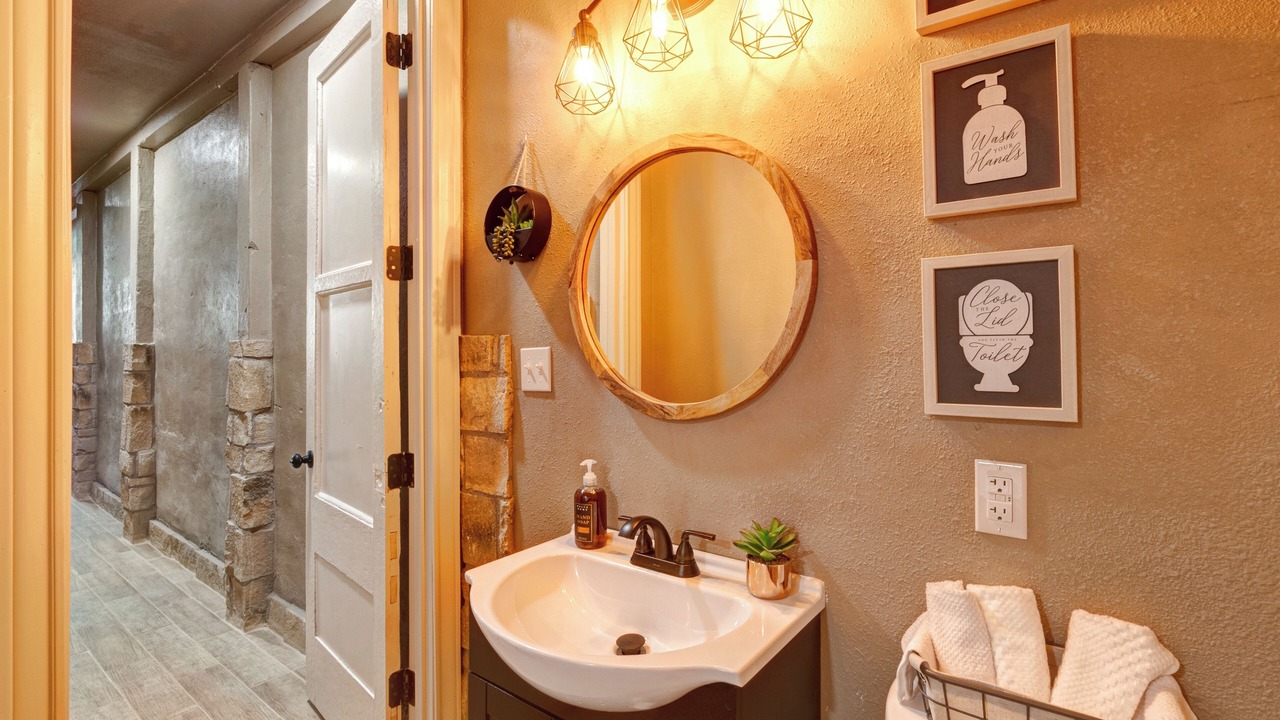 Photo of Bathroom in Baird