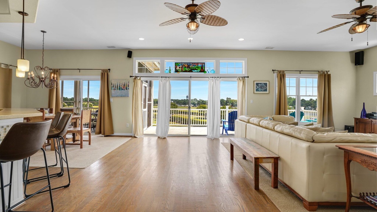 Photo of Livingroom in Cape Charles