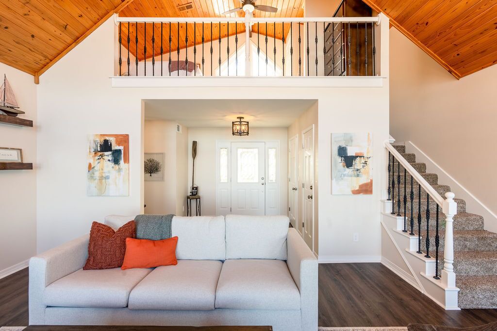 Photo of Livingroom in Quitman