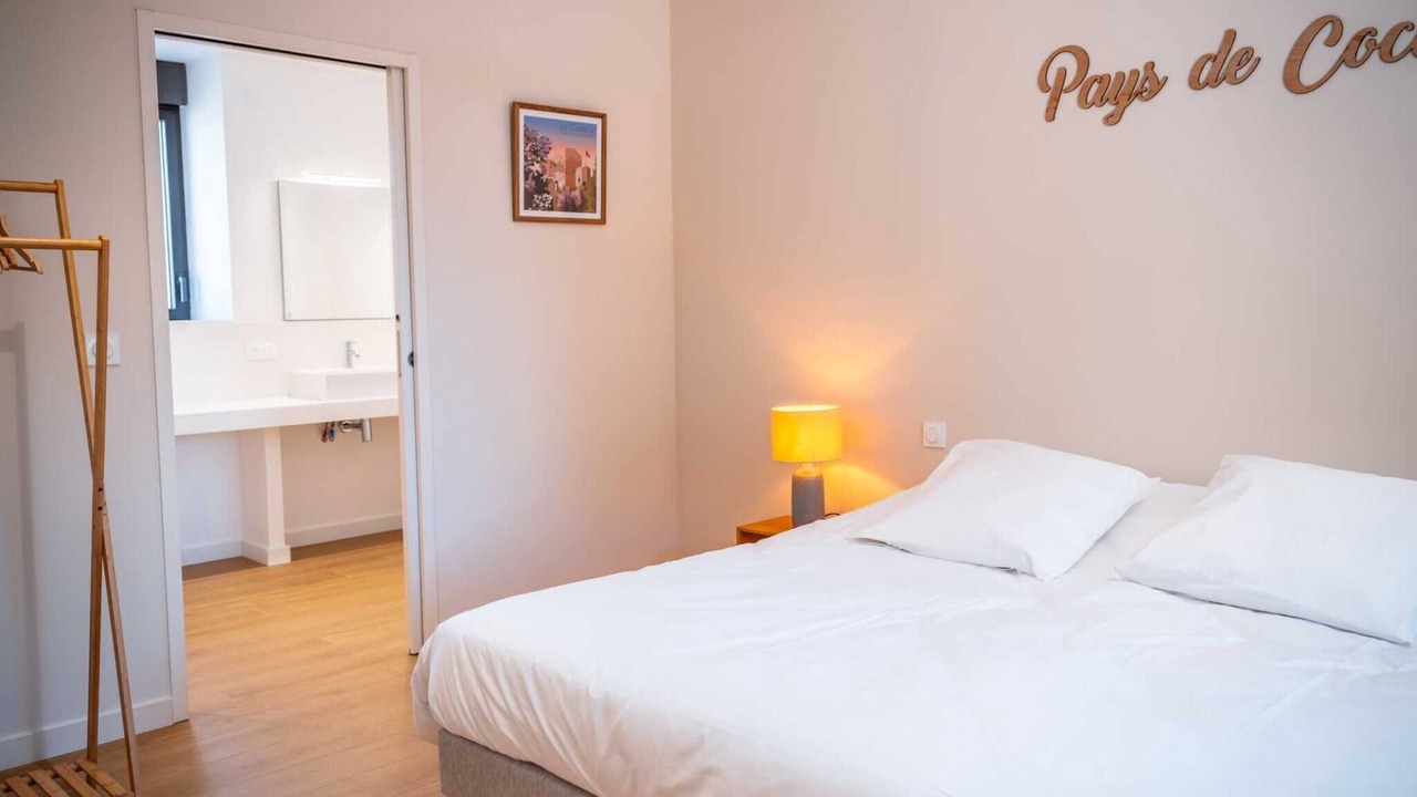 Photo of Bedroom in Jonquieres