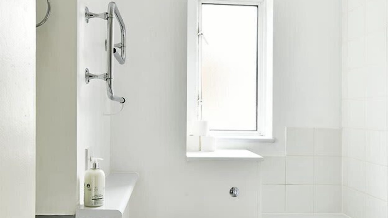 Photo of Bathroom in Brompton & Hans Town