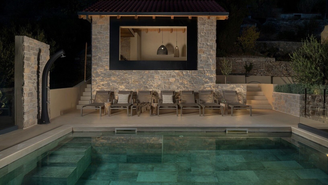 Photo of Outdoor in Medici