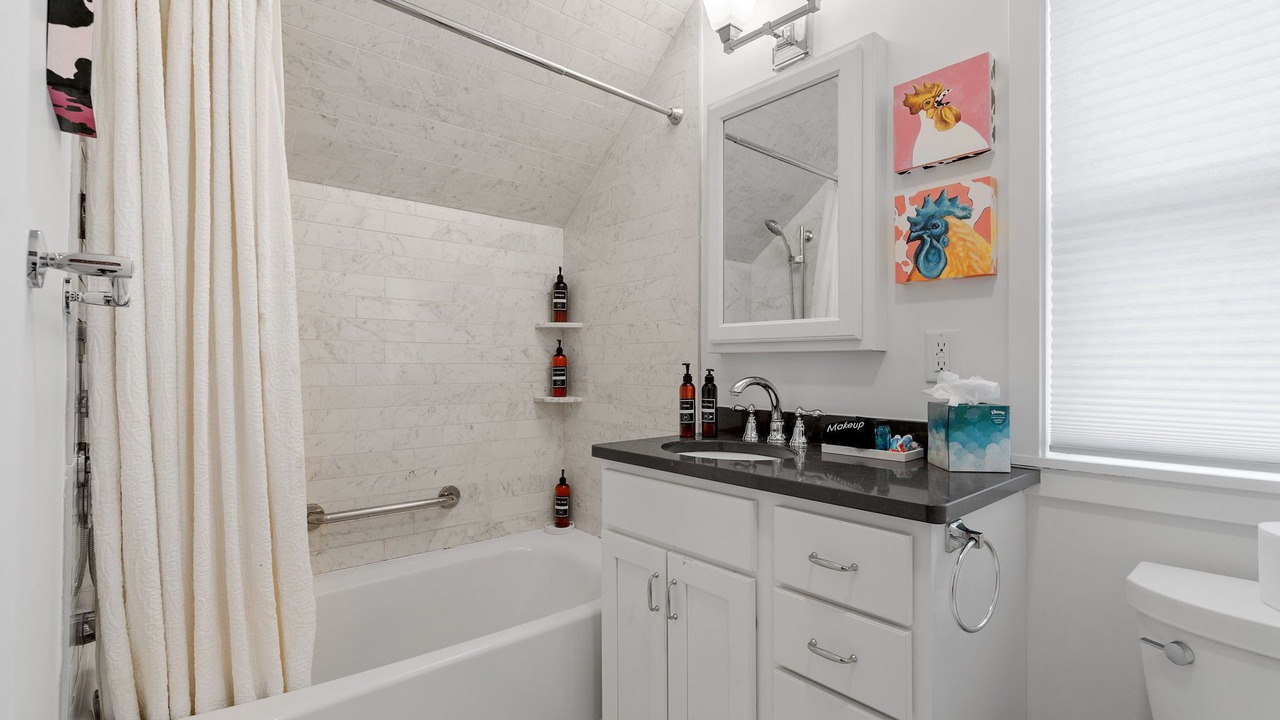 Photo of Bathroom in Linden Hills