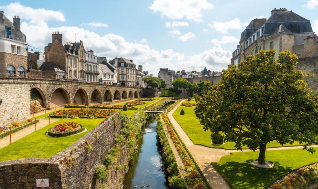 Photo of Others in Penestin