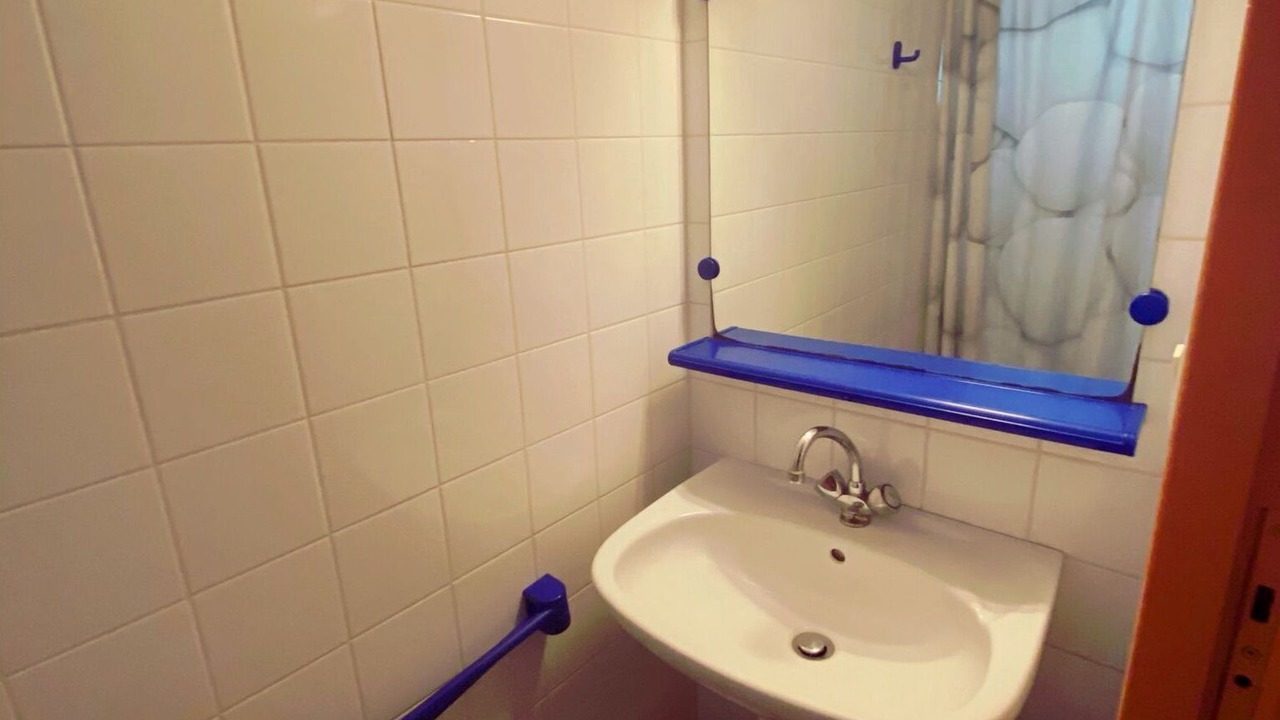 Photo of Bathroom in La Bastide-sur-l'Hers