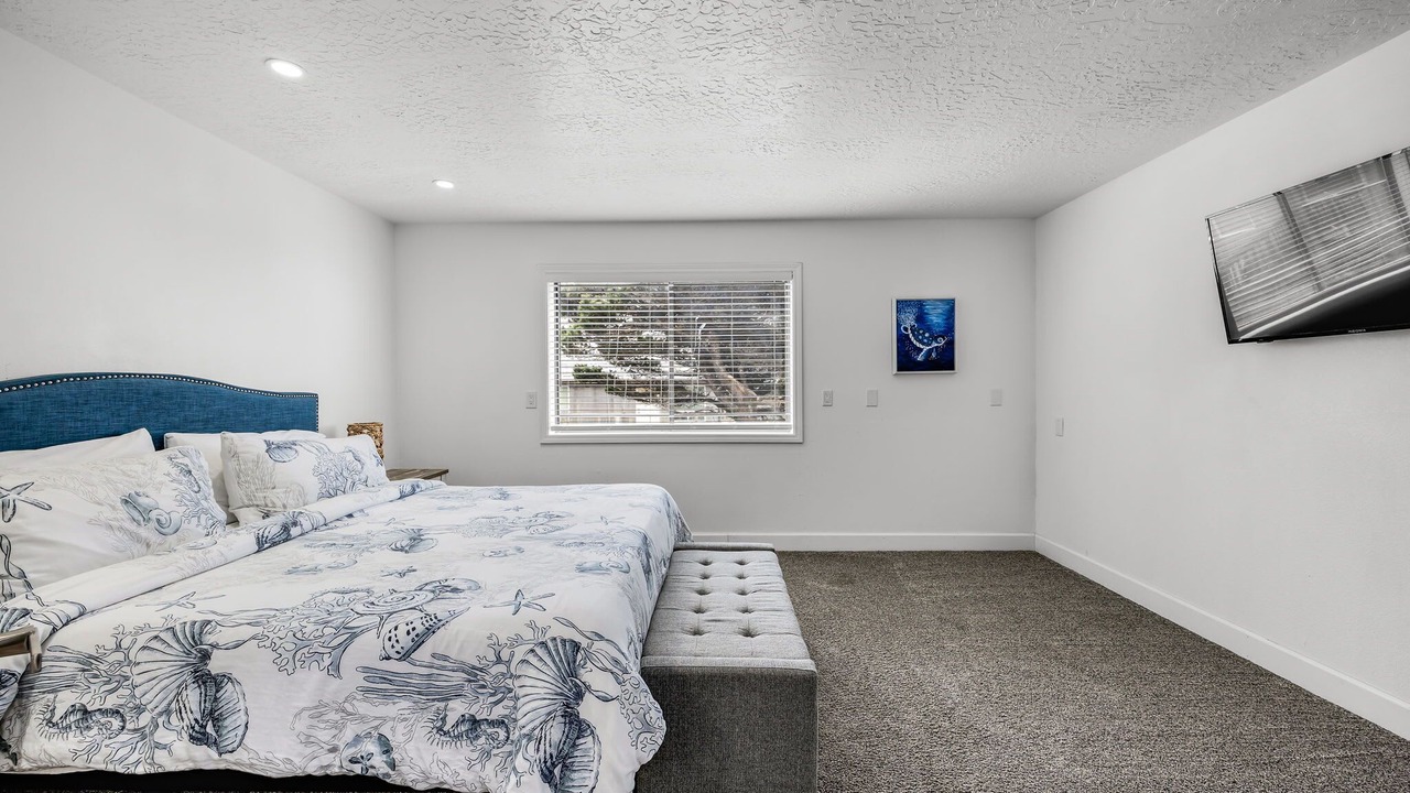 Photo of Bedroom in Lincoln Beach