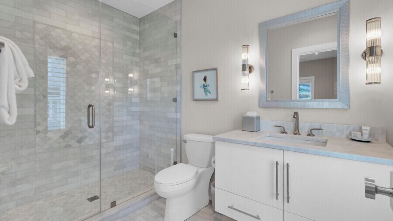 Photo of Bathroom in Beachwood East