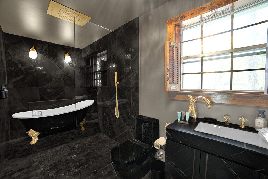 Photo of Bathroom in Alpine Bay