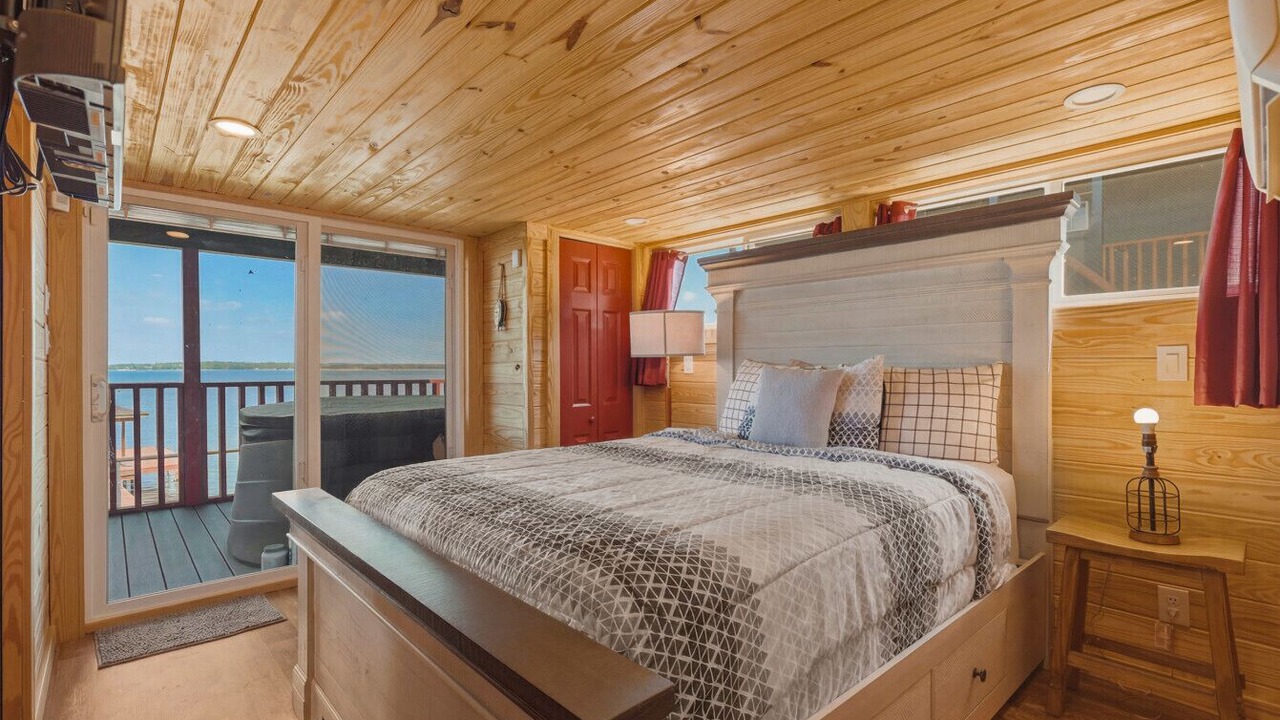 Photo of Bedroom in Dogwood