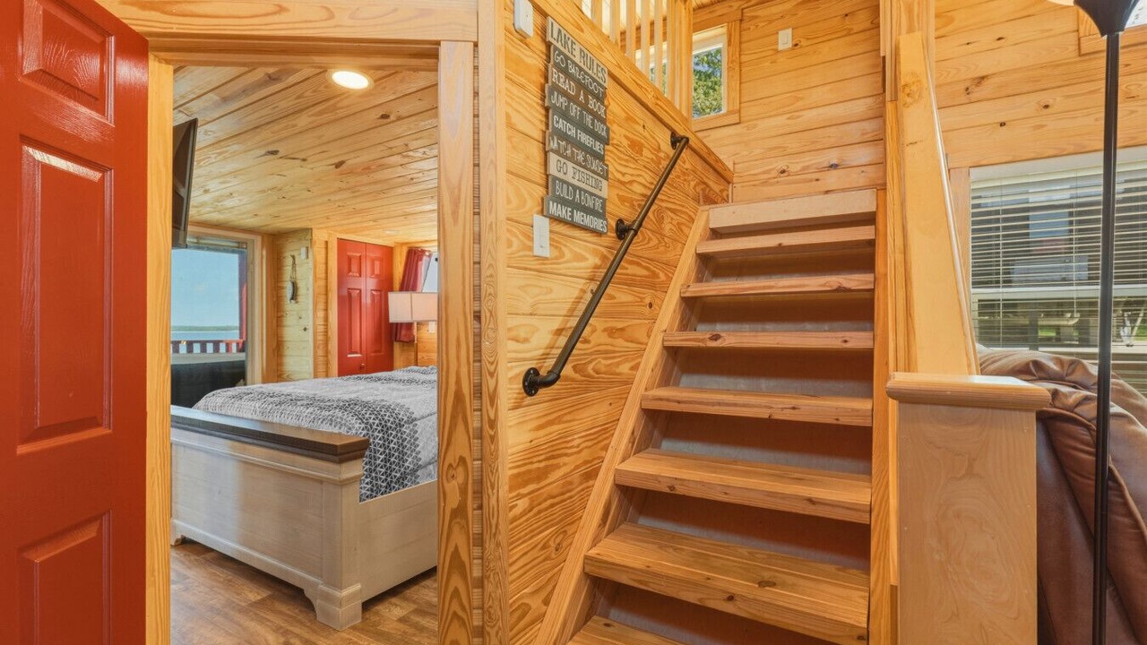 Photo of Bedroom in Dogwood