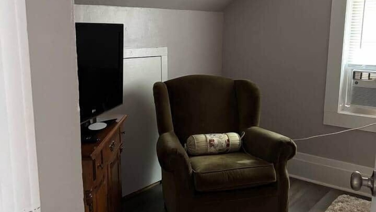 Photo of Livingroom in Pine City