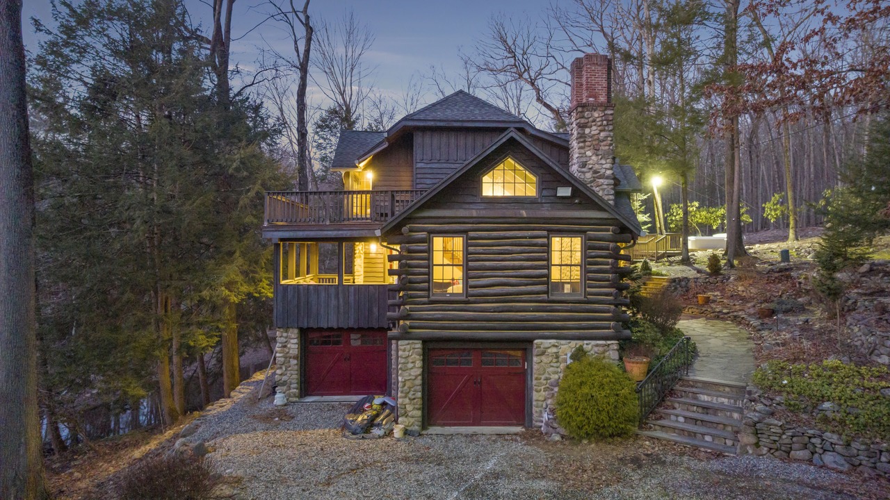 Photo of Outdoor in Airmont