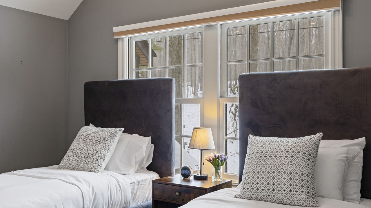 Photo of Bedroom in Airmont