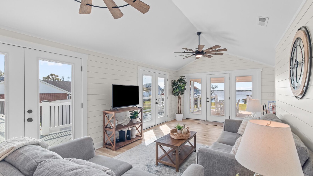 Photo of Livingroom in Bogue