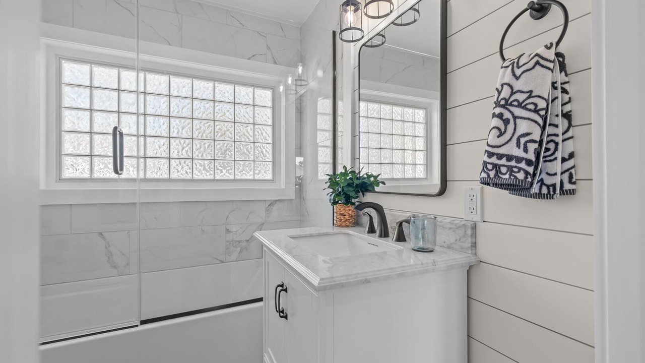 Photo of Bathroom in Bogue