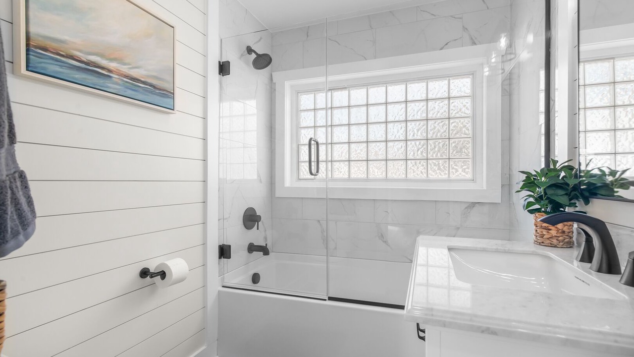 Photo of Bathroom in Bogue