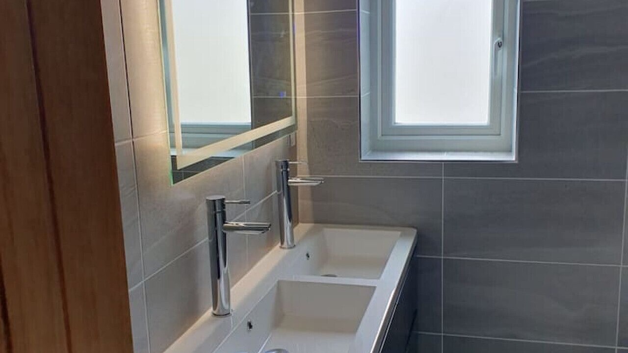 Photo of Bathroom in Trearddur Bay