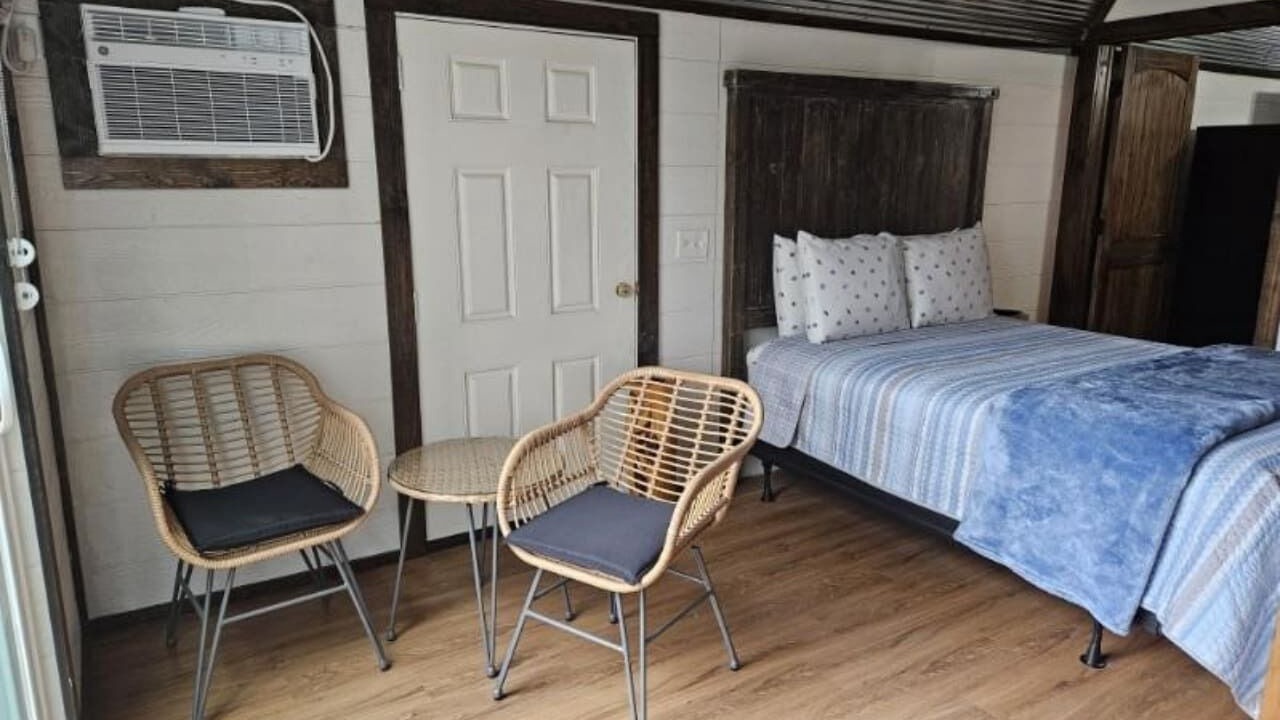 Photo of Bedroom in Smithville