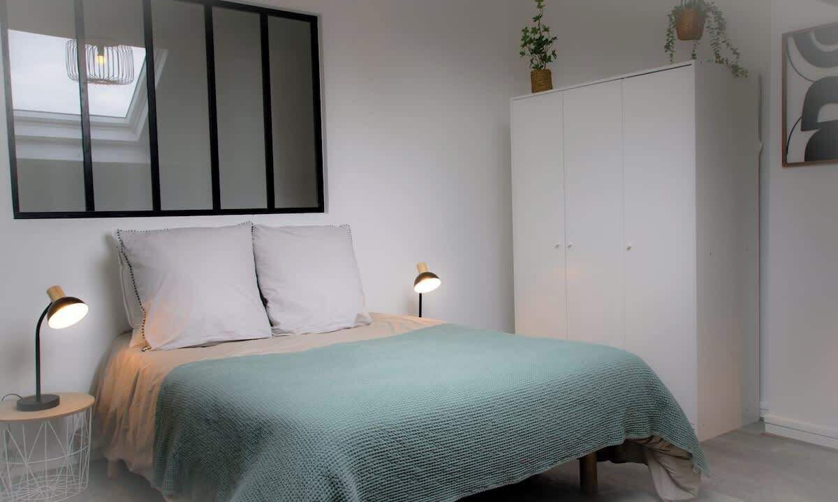 Photo of Others in Lens