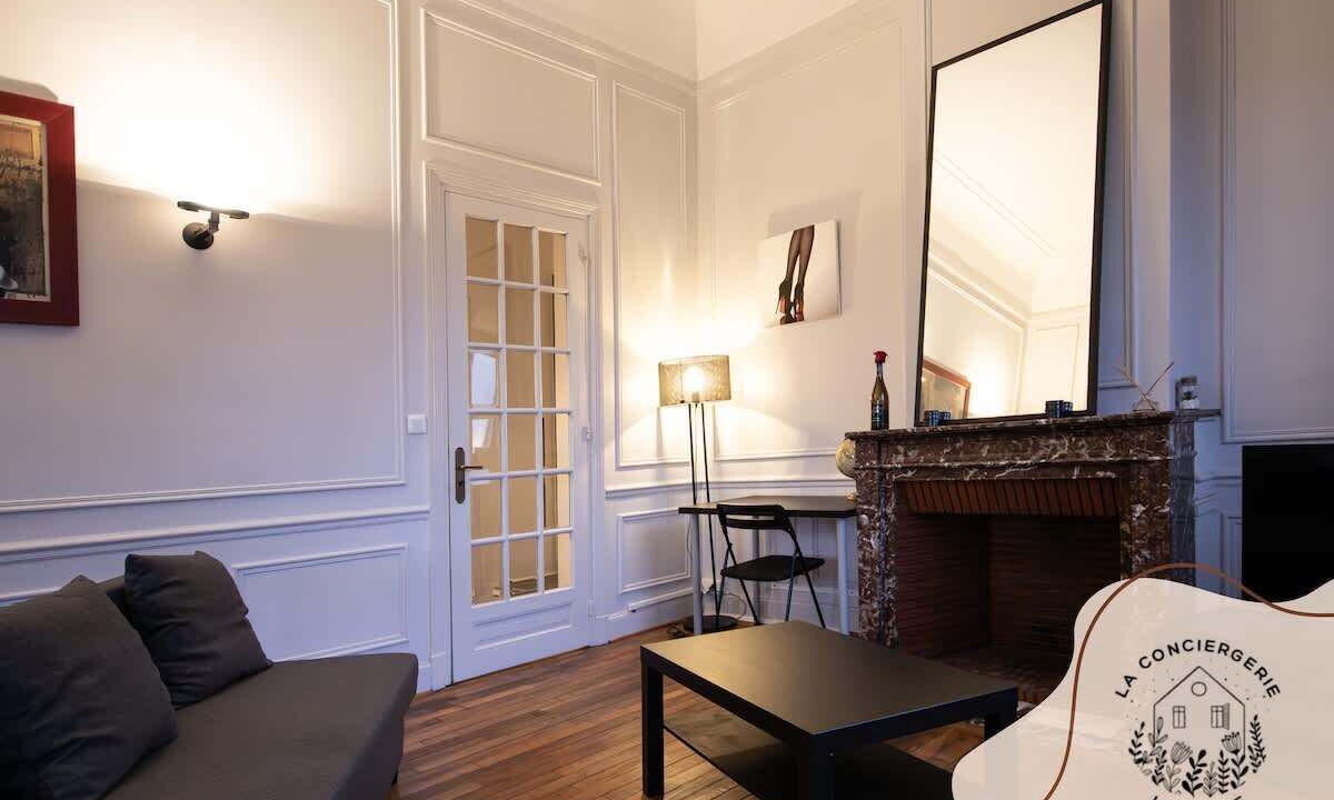 Photo of Others in Lens