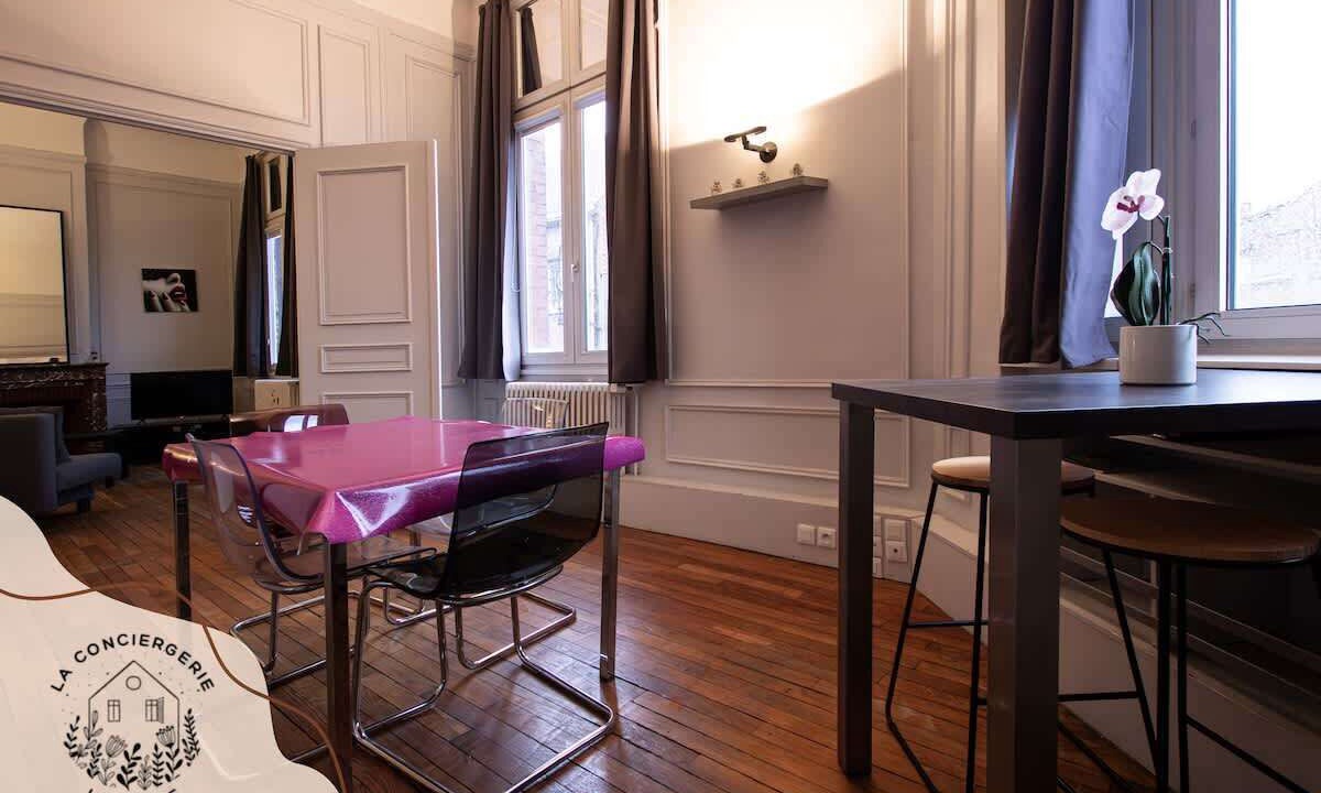 Photo of Others in Lens